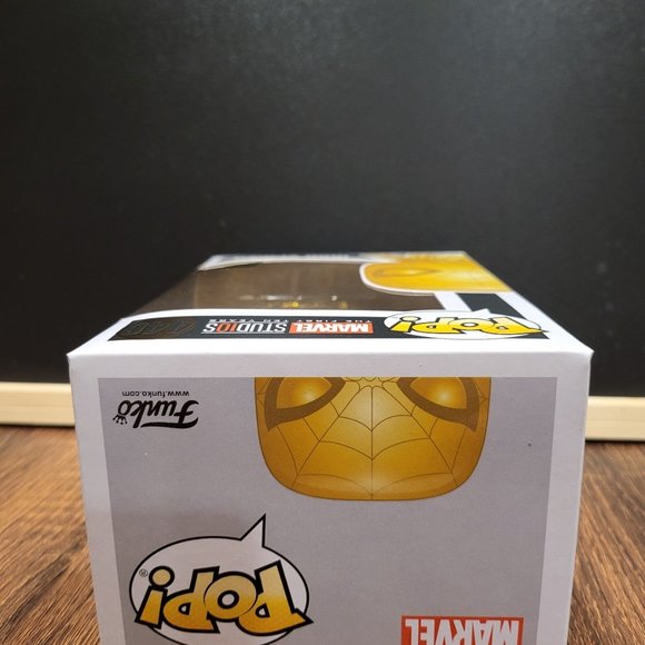 Marvel Studios The First Ten Years Iron Spider (Gold Chrome) Fan Vote Winner Pop - Picture 5 of 7